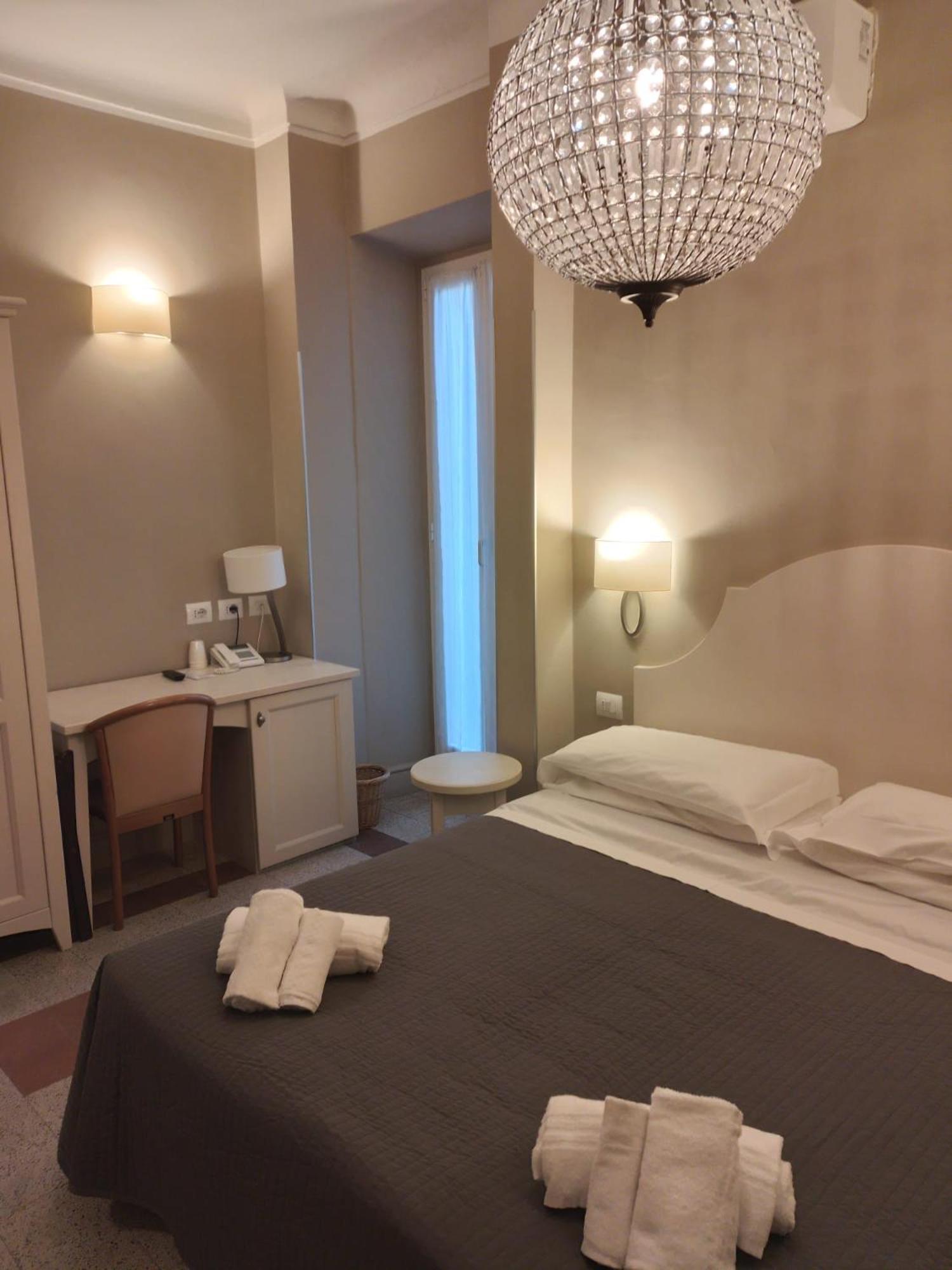 Hotel Eden Alaxi Hotels Alassio Dış mekan fotoğraf